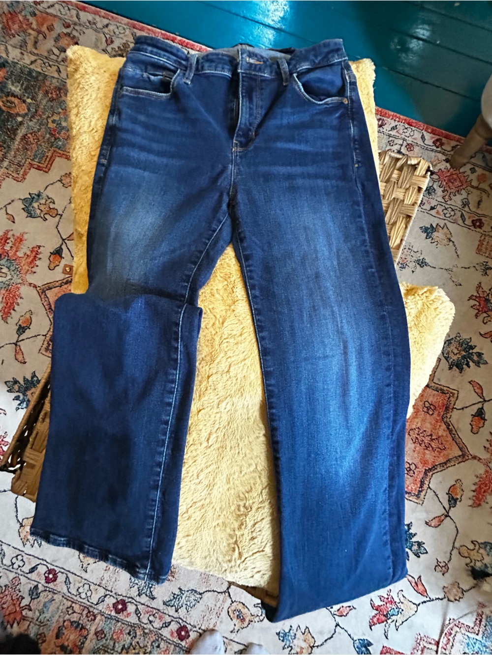 Guess Women's Sexy Boot Cut Jeans 28/32